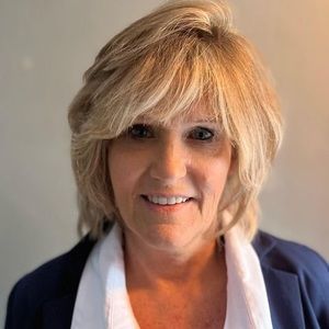 Meet your Posher, Lori